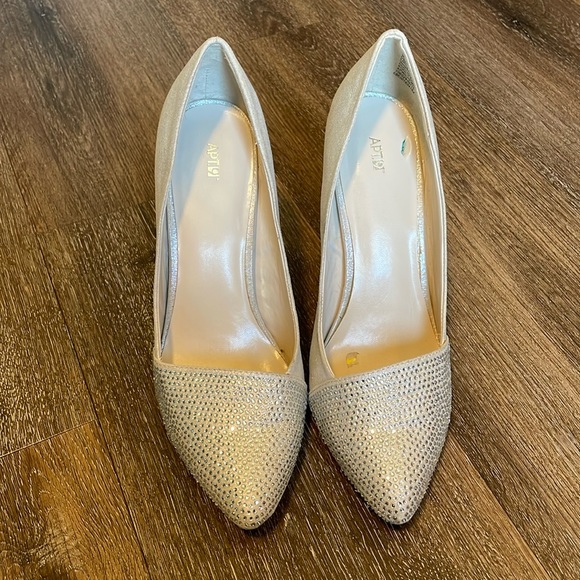 APT 9 heels. Only worn a few times but do show signs of wear. Please review pics - Picture 2 of 10